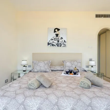 Stunning Casa Bella Vista Адехе