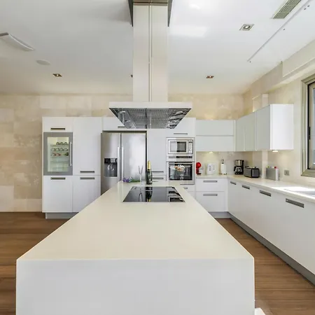 Stunning Casa Bella Vista 阿德耶