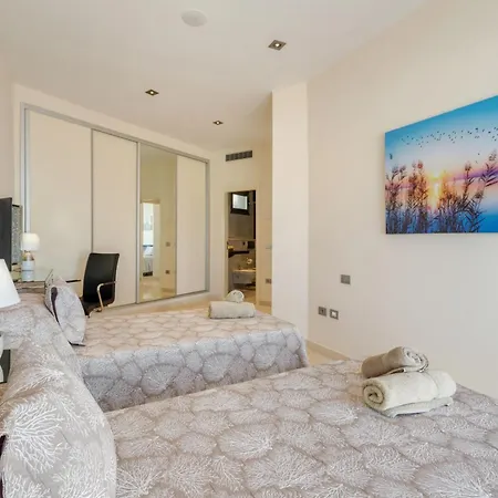 Stunning Casa Bella Vista 阿德耶
