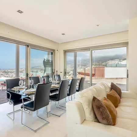 Casa Bella Vista Villa *